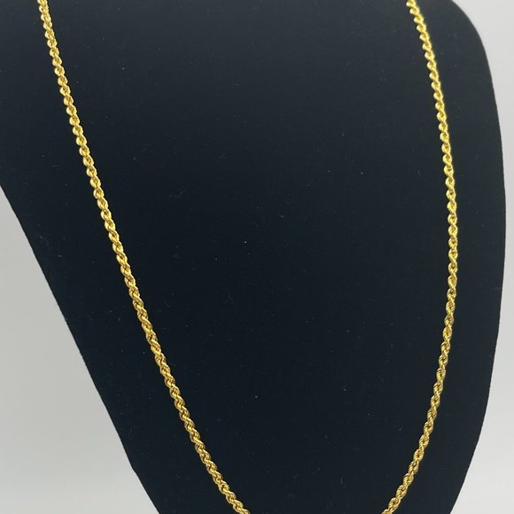 Solid 14K Gold Diamond Cut Rope Chain Necklace 24 inch,2.5 mm - Picture 17 of 17